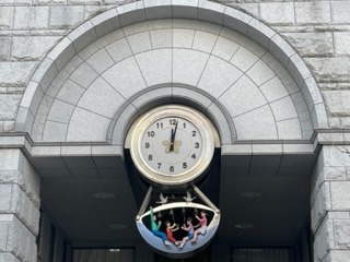Clock.jpg